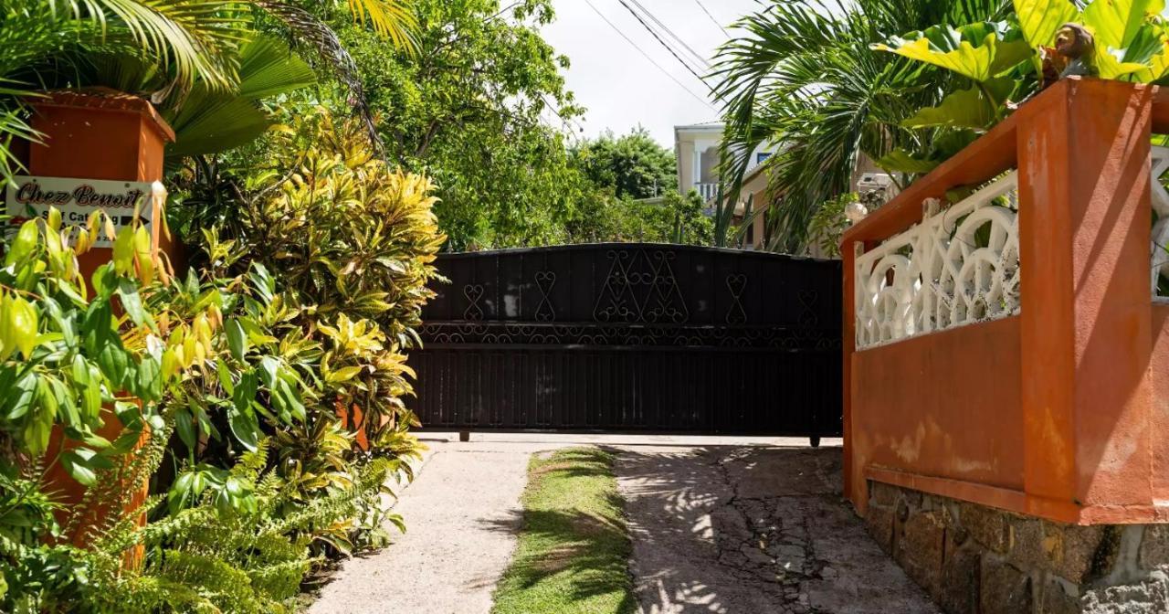 شقة Chez Benoit Self Catering فيكتوريا المظهر الخارجي الصورة