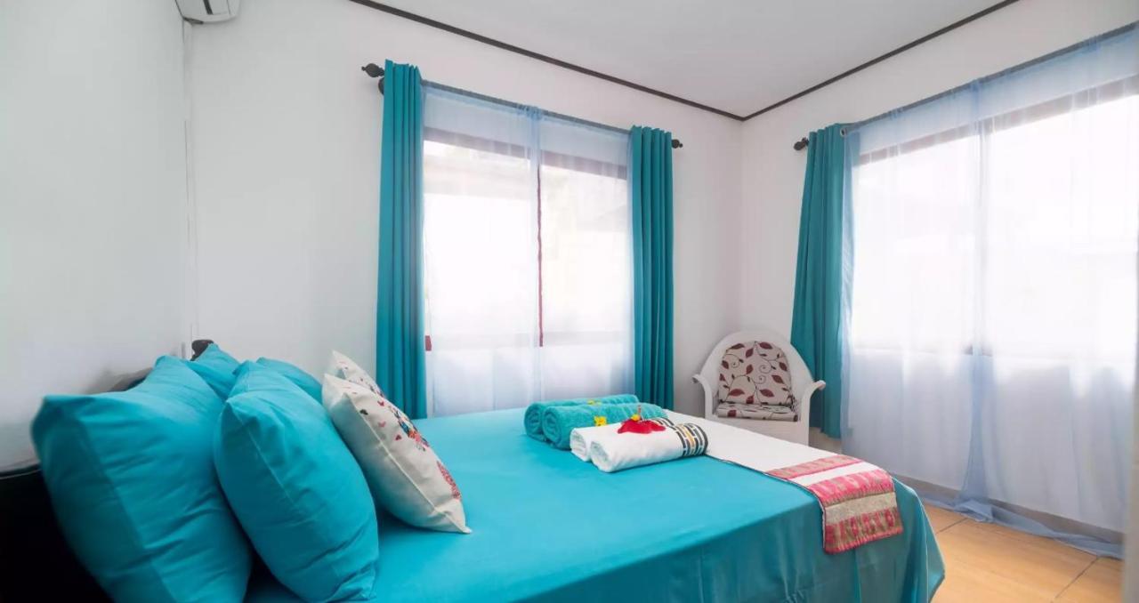 شقة Chez Benoit Self Catering فيكتوريا المظهر الخارجي الصورة