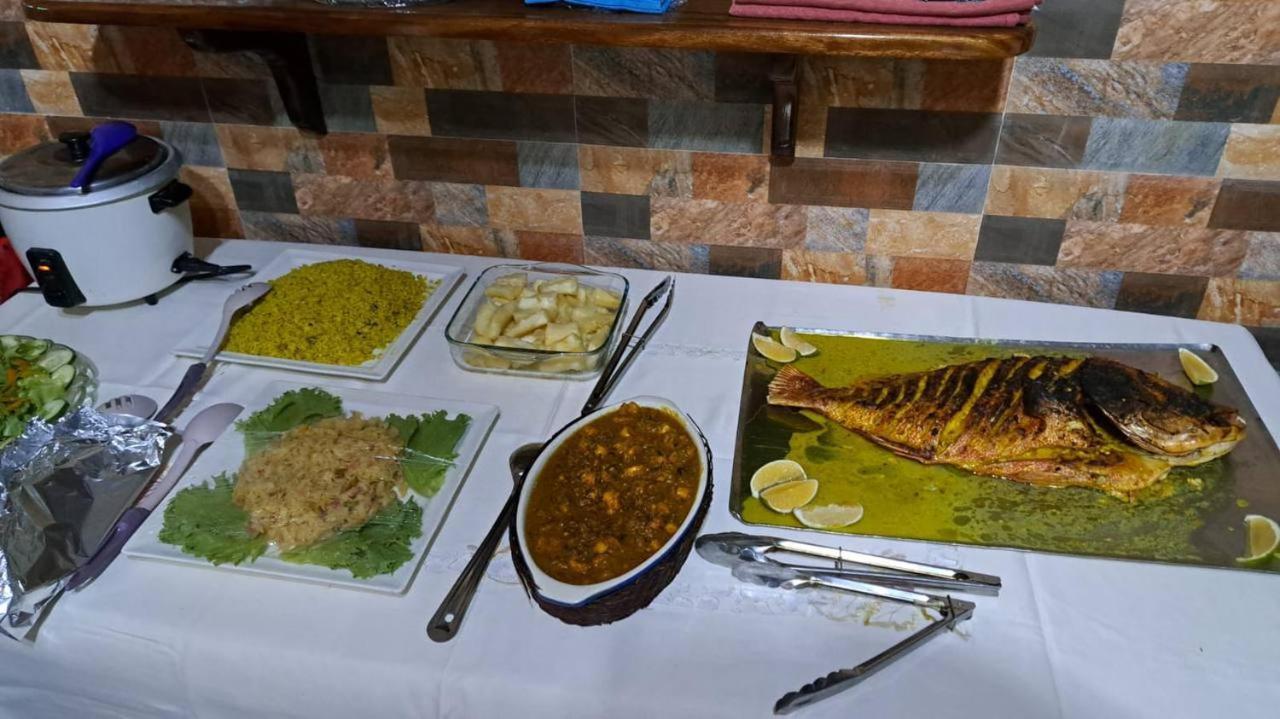 شقة Chez Benoit Self Catering فيكتوريا المظهر الخارجي الصورة